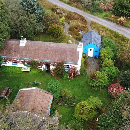 The Rockhouse - Cosy Stone Built Thatch Cottage Дънглоу Екстериор снимка