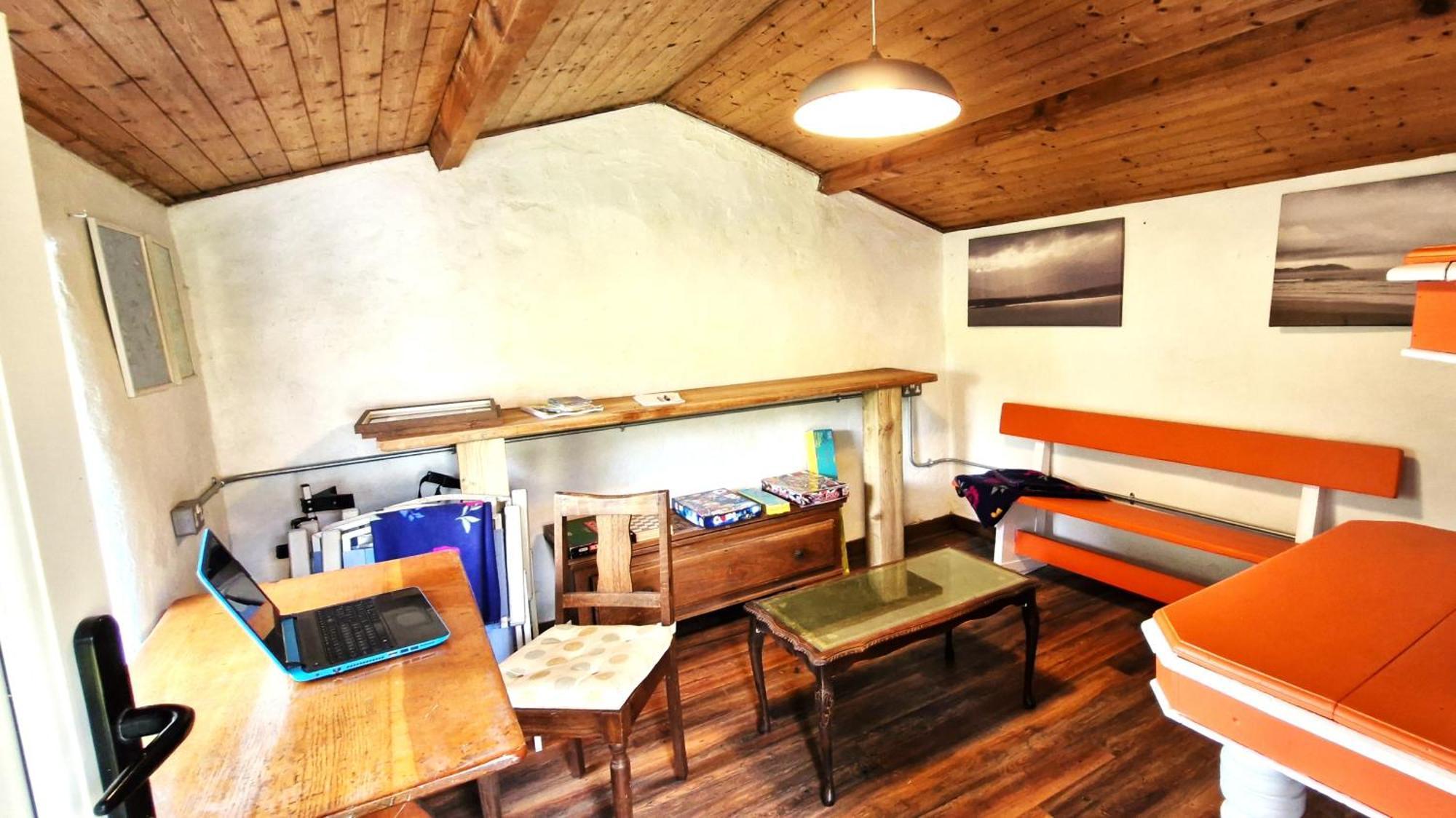 The Rockhouse - Cosy Stone Built Thatch Cottage Дънглоу Екстериор снимка